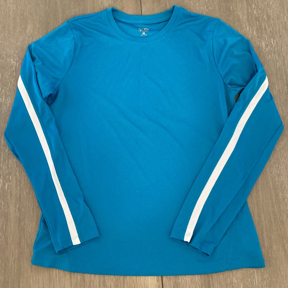 💟 Champion long sleeve workout top, size M